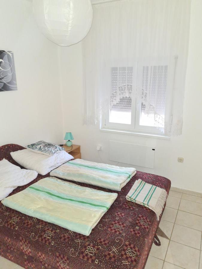 Zseki Apartman Hajdúszoboszló Esterno foto