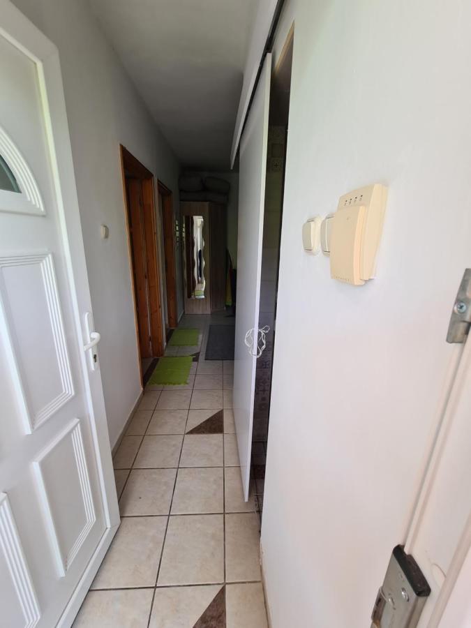 Zseki Apartman Hajdúszoboszló Esterno foto