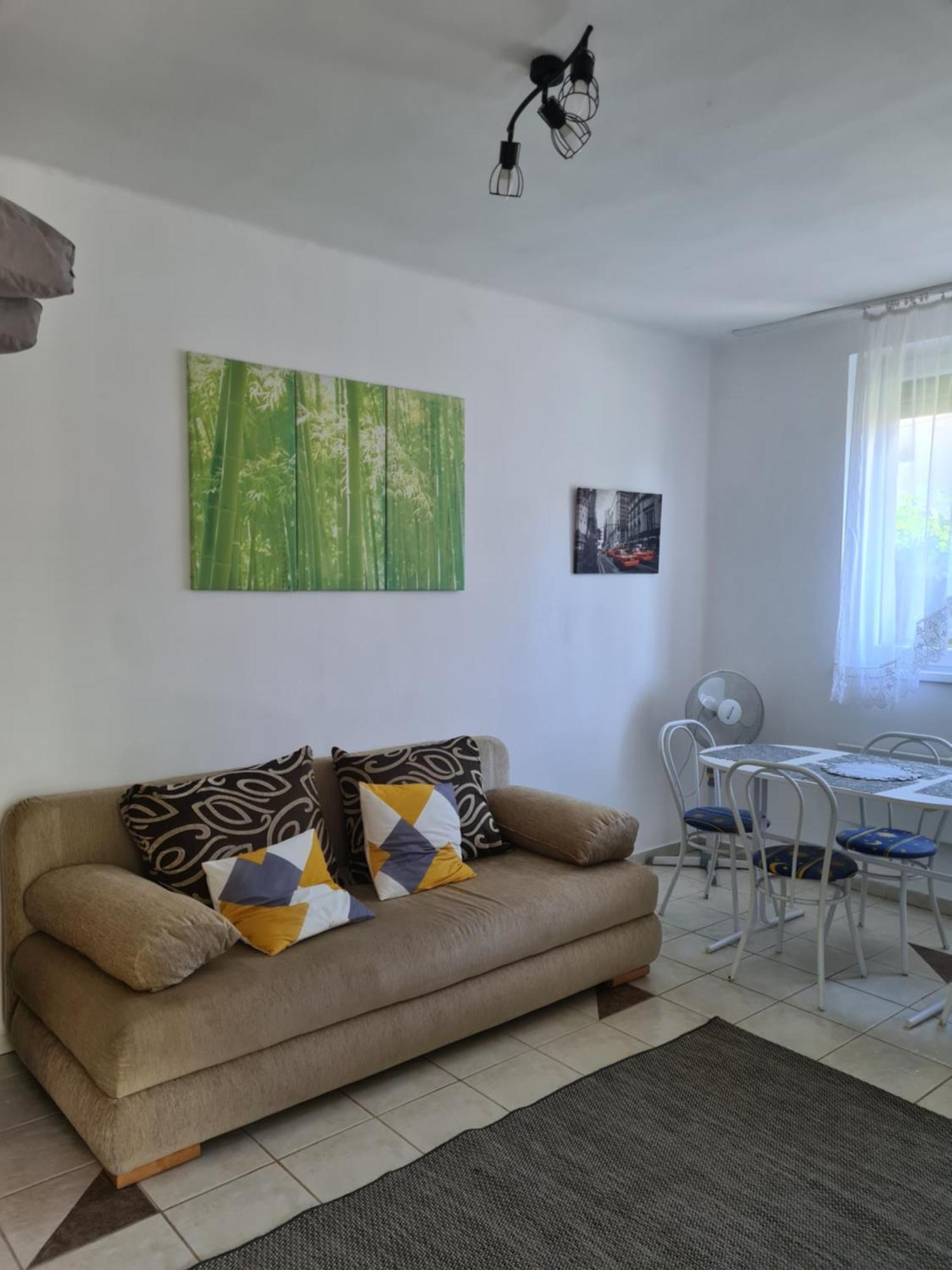 Zseki Apartman Hajdúszoboszló Esterno foto