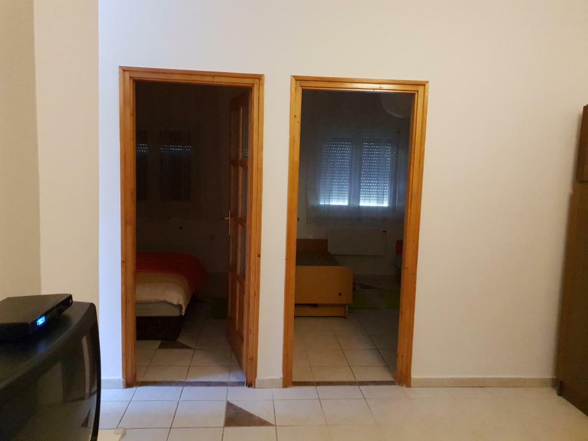 Zseki Apartman Hajdúszoboszló Esterno foto